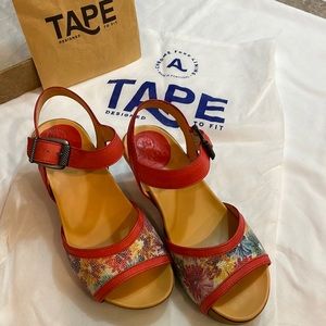 TAPE Portugal Leather & Wood Sandal Clogs - Size 37